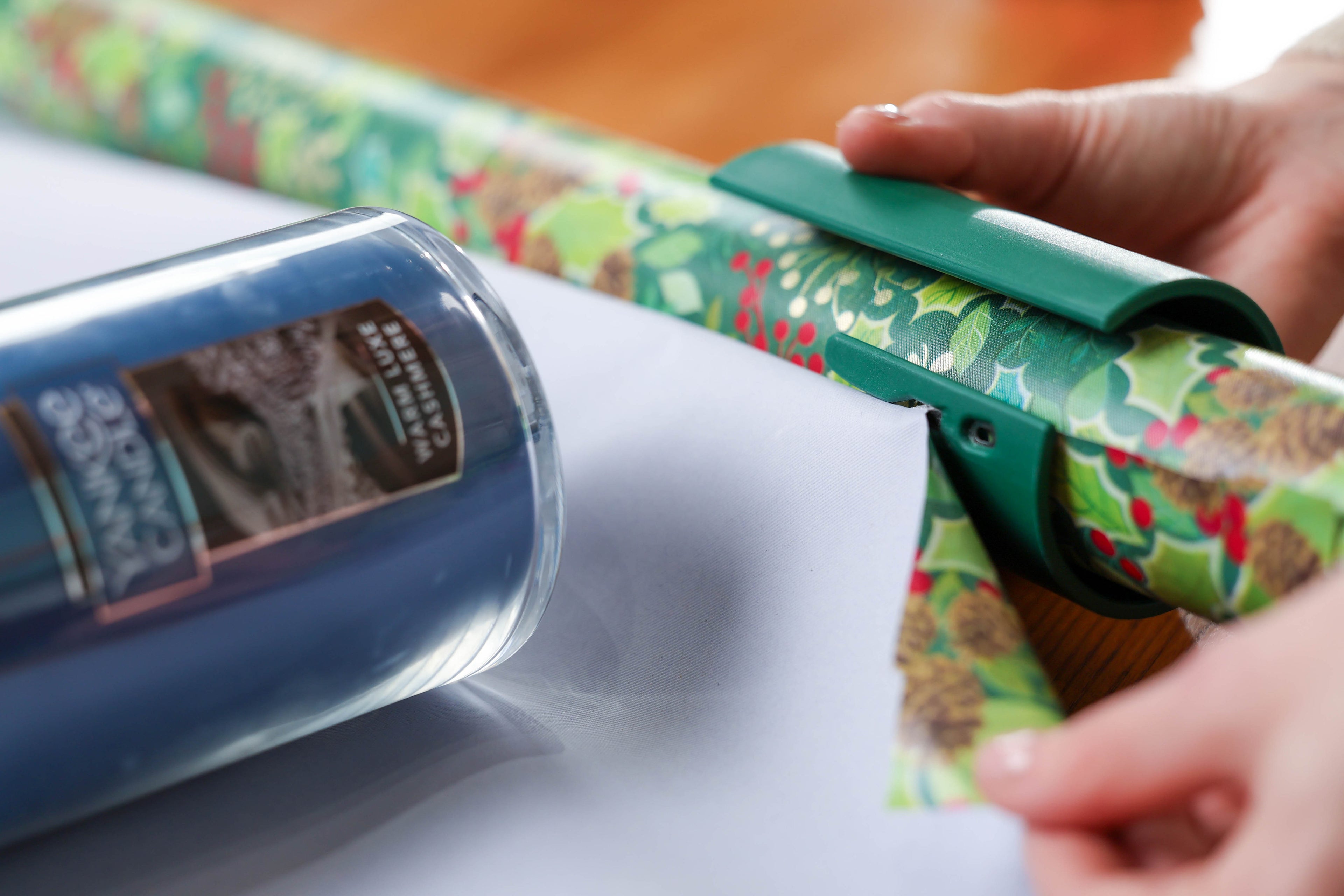 Gift Wrap Cutter - Little Elf – Lemon And Lavender Toronto